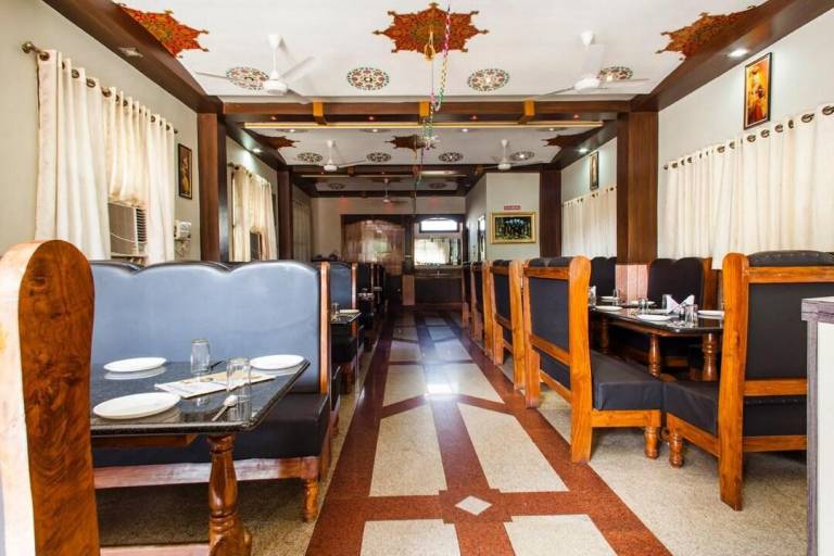 HOTEL BABU PALACE — photo 2