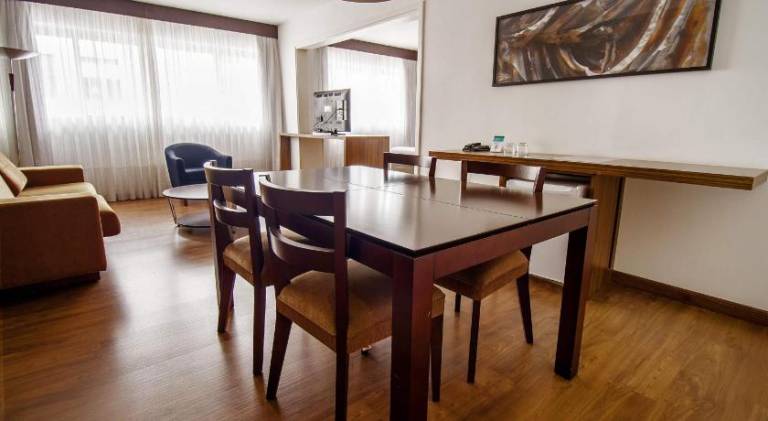 Hotel Deville Curitiba — photo 4