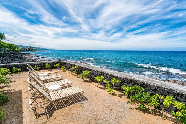Condo Holualoa