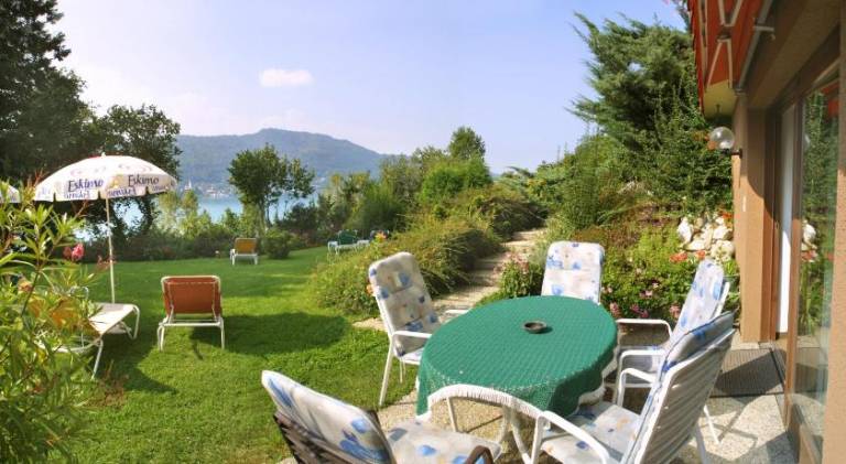 Holiday apartment with yard, patio & barbecue — photo 4