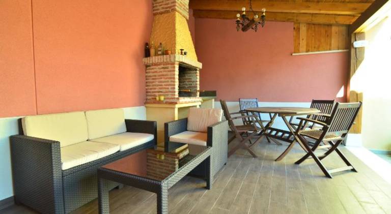 House with garden, terrace & BBQ — photo 3