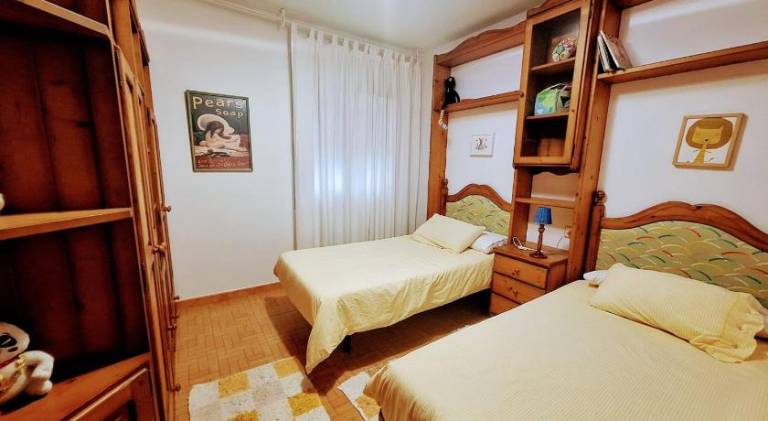 Rental apartment with 4 rooms for 8 persons — photo 2