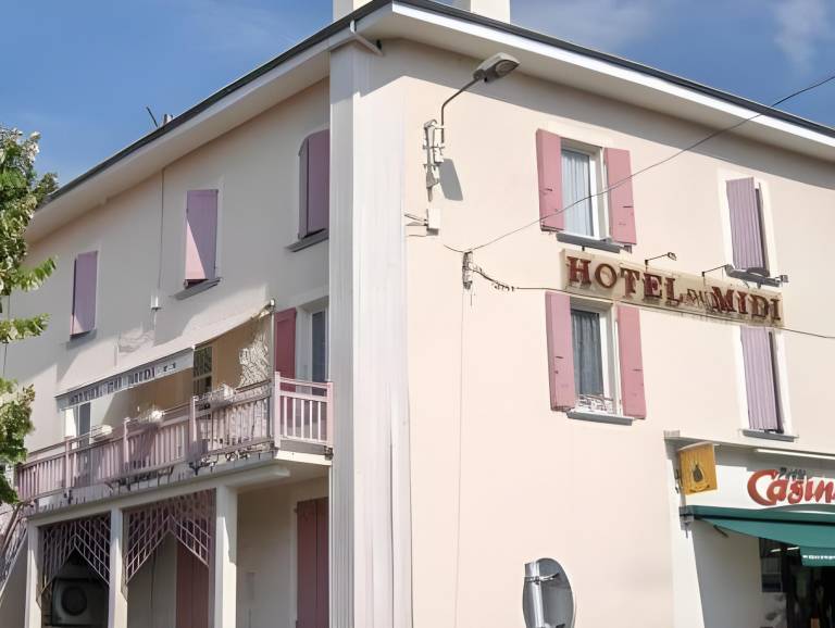 Hotel du Midi in Gieres