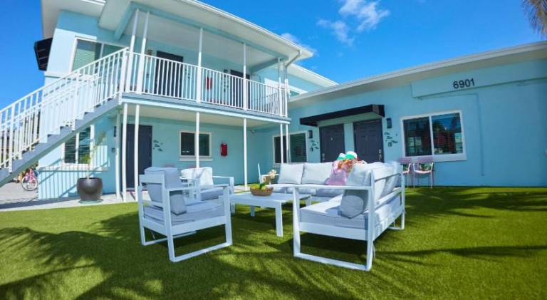 The Pearl Cabana Club in Treasure Island, FL