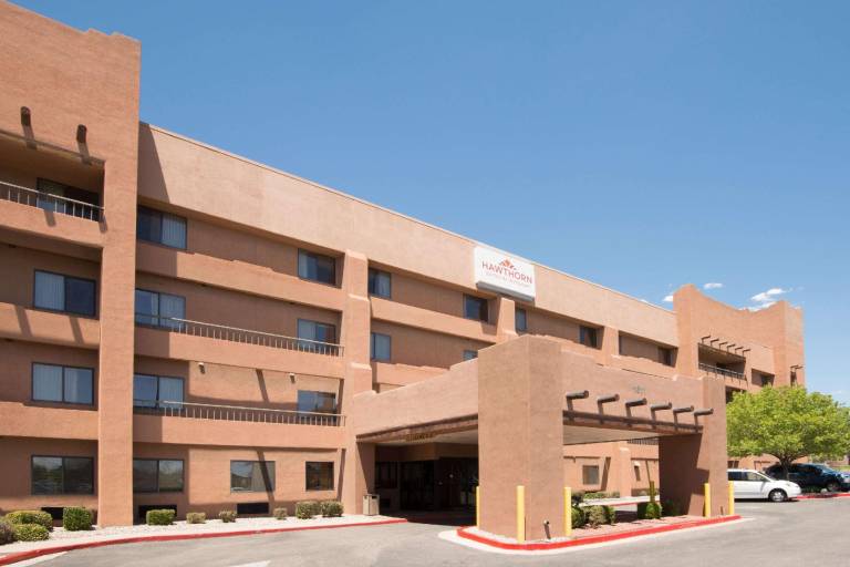 Hawthorn Suites by Wyndham Albuquerque — photo 4