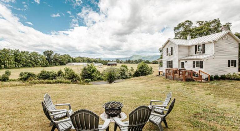 Vacation home with 3 rooms for 6 persons in Luray, VA