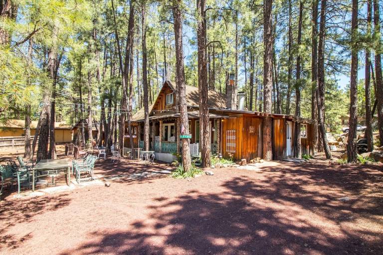 Cabin Munds Park