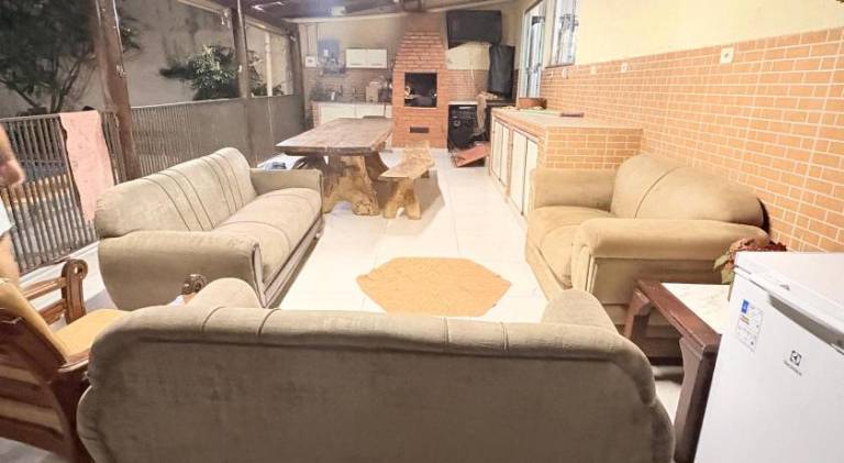 Vacation home with pool & hot tub | Pets are welcome — photo 3
