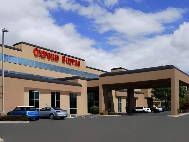 Oxford Suites Yakima in Yakima, WA