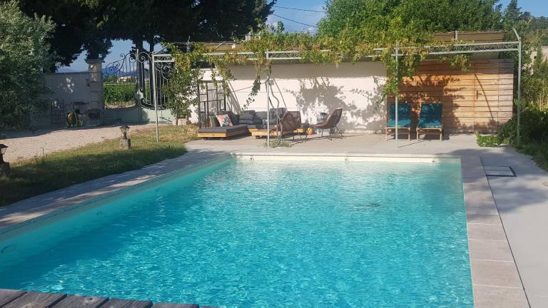 Ferienhaus in Violès, Cairanne für max. 4 Personen Ferienhaus in Violès, Cairanne für max. 4 Personen