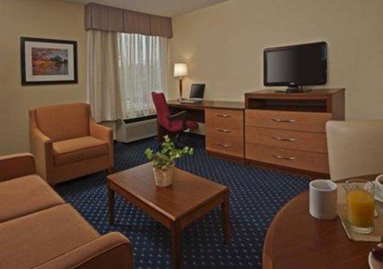 Comfort Inn Joint Base Andrews — photo 4