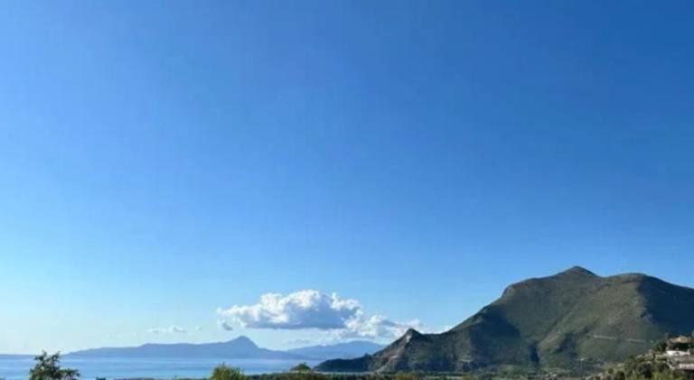 Vacation home with 1 room for 9 persons in Praia a Mare