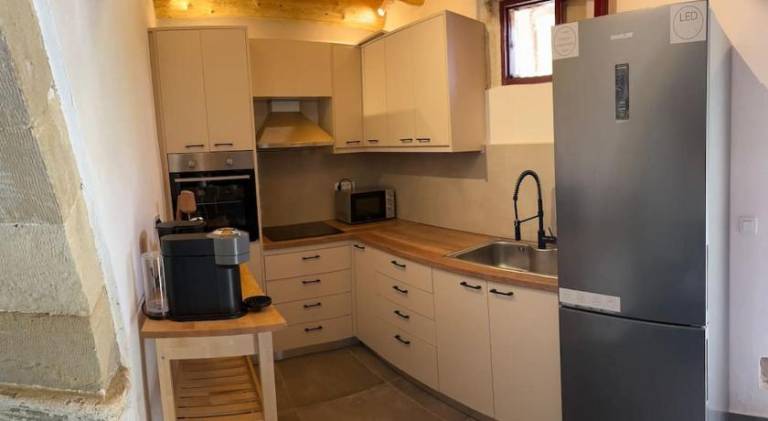 Chalet with barbeque & patio | Pets are welcome — photo 4