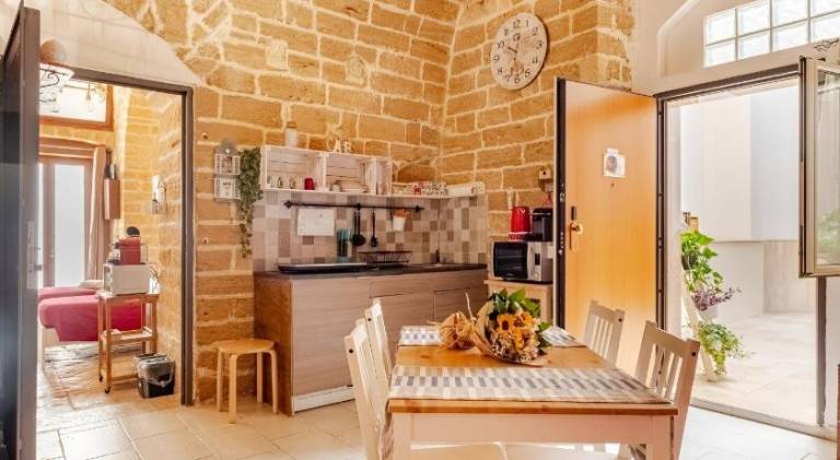 Holiday apartment with 2 rooms for 6 persons — photo 2