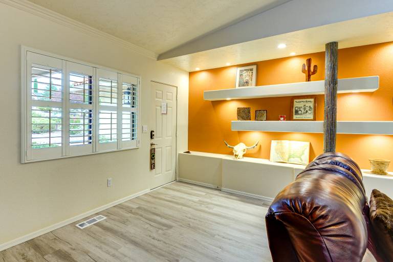 Mountain-View Deck: Pet-Friendly Home in Prescott — photo 4