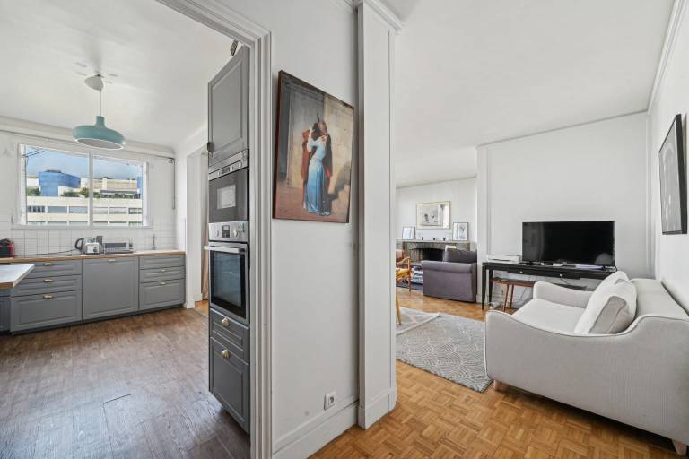 Rental apartment with yard — photo 3