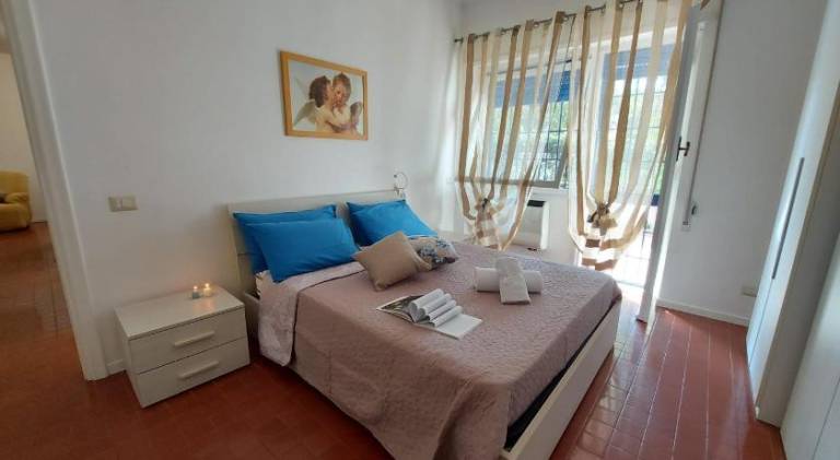 Rental apartment with 2 rooms for 3 persons in Ladispoli