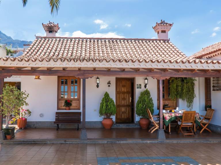Fully equipped spacious house with private pool, barbeque & terrace | Mountain view | Pets allowed — photo 2