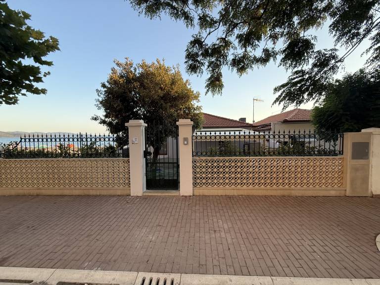 Villa with barbecue, patio & garden | Panoramic view — photo 2