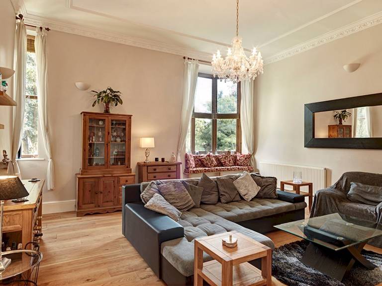 House Shrewsbury