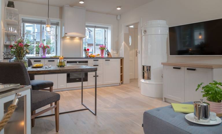 Moderne Ferienwohnung im idyllischen Alt-Westerland mit Natursteinbad. in Sylt