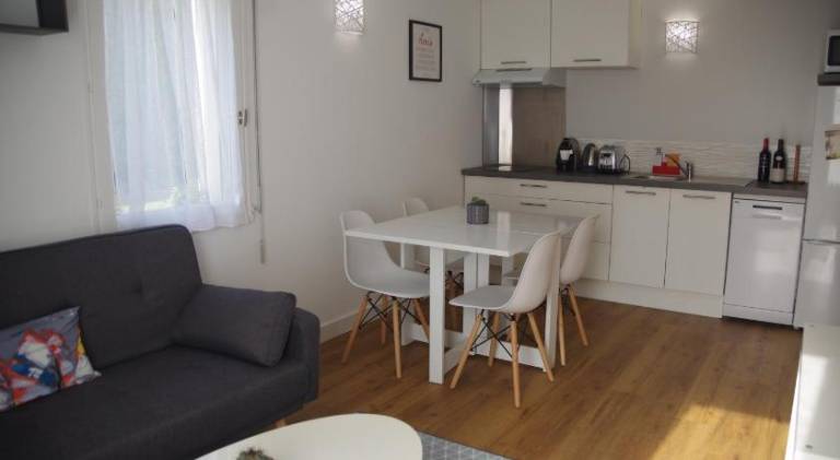 House with 2 rooms for 6 persons — photo 3