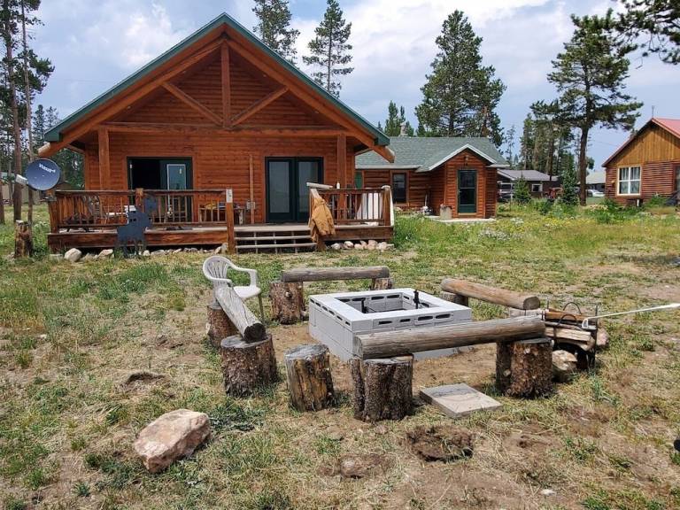 Cabin Laramie