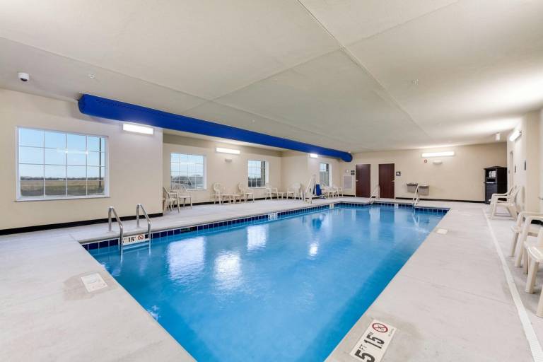 Cobblestone Hotel Suites - Cozad — photo 4