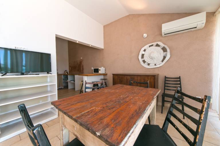 Charming apartment with patio & barbecue | Sea view | Next to the beach | Pet-friendly — photo 3