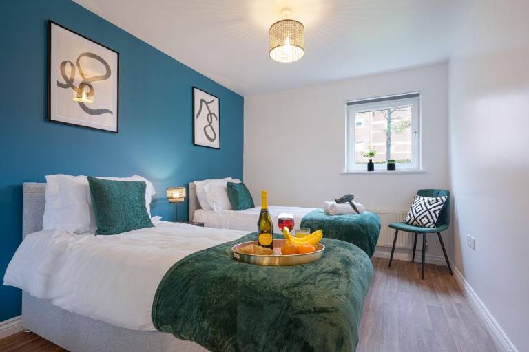 Modern Apartment - Free Parking, Wi-Fi & Smart TV in Coventry