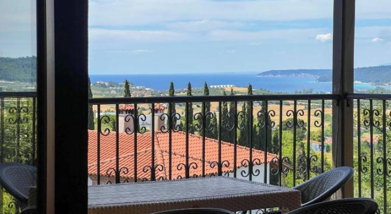 Rental apartment with 2 rooms for 6 persons — photo 3