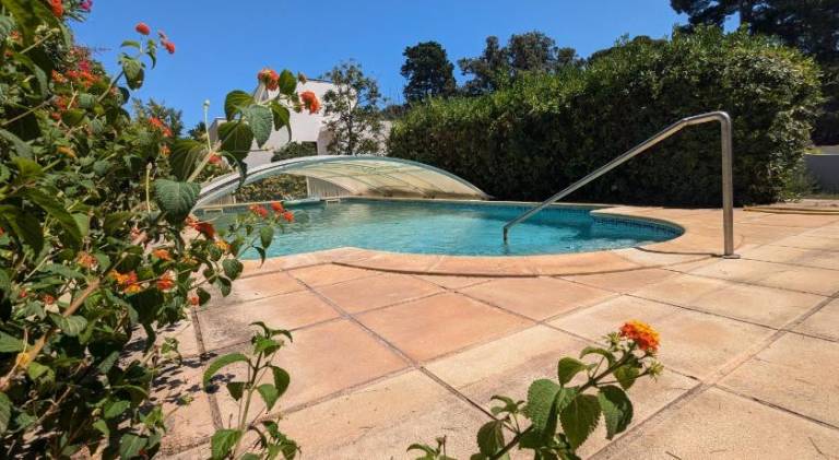 Spacious villa with private pool, terrace & garden | Dogs allowed in Balaruc-les-Bains