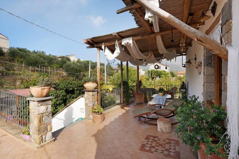 Holiday Home "Li Galli" with Sea View, Garden & Wi-Fi in Sorrento