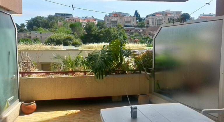 Rental apartment with patio, garden & private pool — photo 4