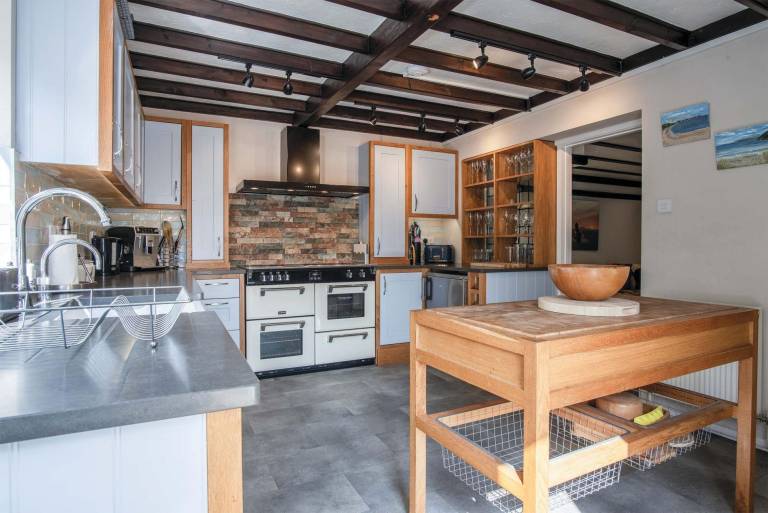 Child-friendly big house | Pets allowed — photo 4
