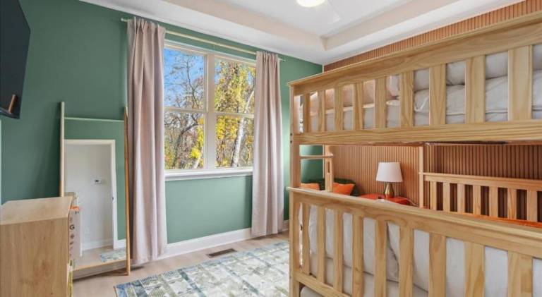 Luxury Hot Tub & Fire Pit Home Pet Friendly — photo 4