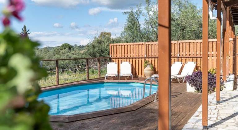 Fully equipped vacation home with barbeque, terrace & yard | Pets are welcome — photo 4