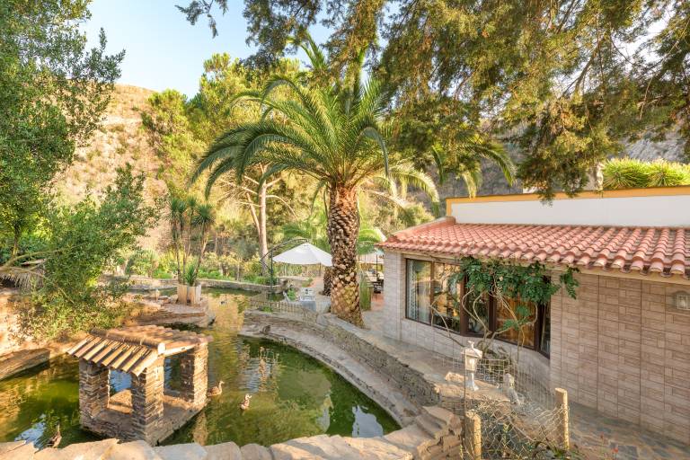 Holiday Home 'Casa Lago - Selão Da Eira' with Lake View, Shared Pool and Wi-Fi in Beja