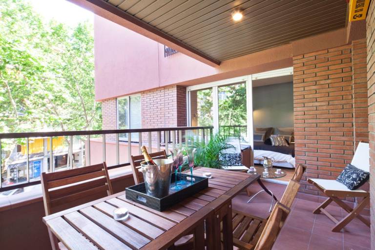 Rental apartment with patio — photo 5