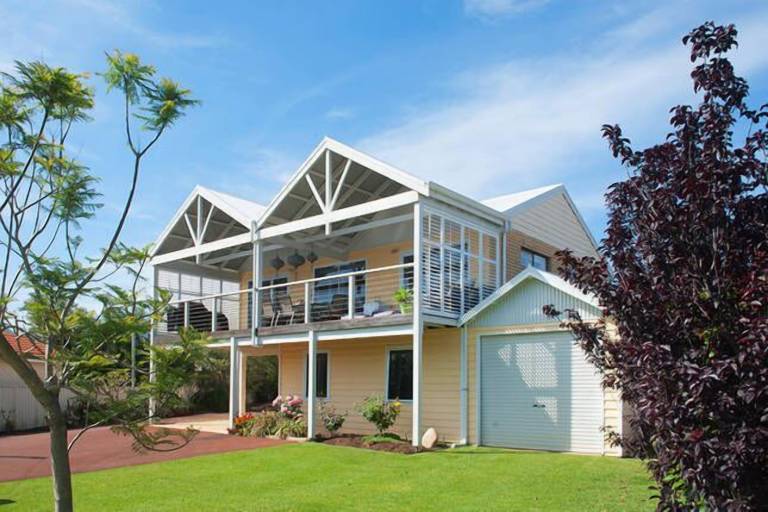 House Dunsborough