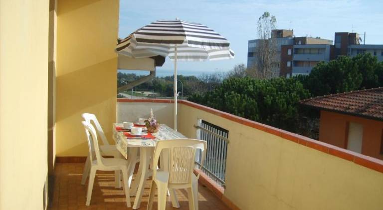 Serviced apartment with yard | Next to the beach | Pet-friendly — photo 5