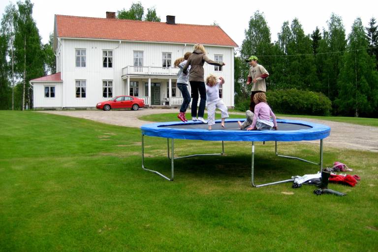 House with patio, pool & barbecue | Sea view in Torsby