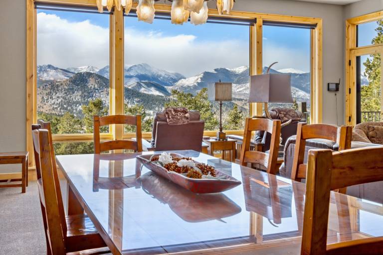 Family-oriented ample condo with patio & private pool | Dogs allowed — photo 4