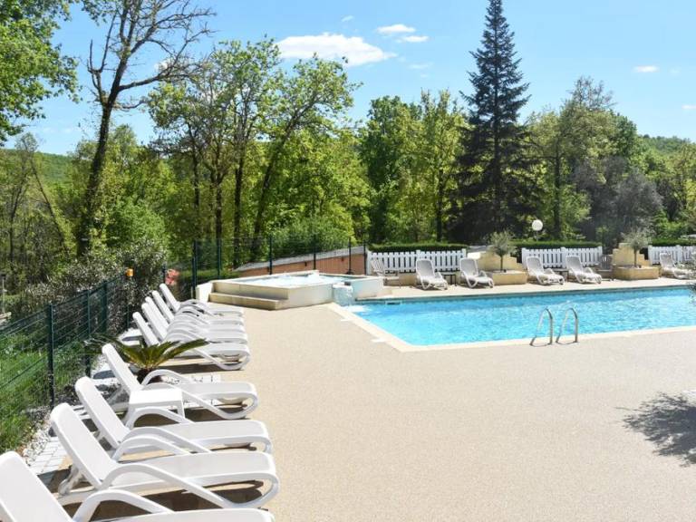 Children-friendly mobile home with heated pool, barbeque & terrace | Pet-friendly — photo 2