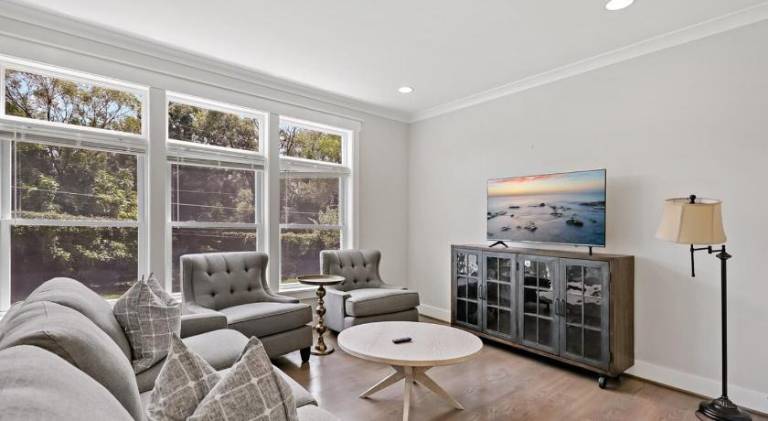 The Ultimate Luxury Home with Jacuzzi & Garage in Falls Church, VA