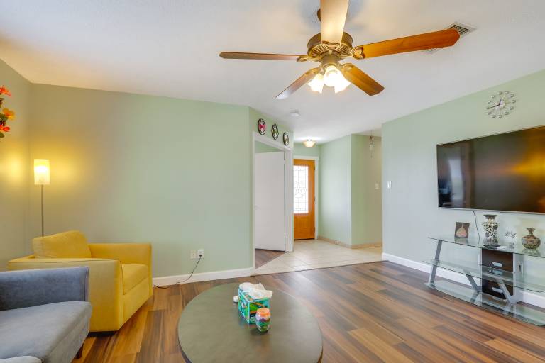 Perfect for Families! Round Rock Home w/ Yard — photo 5