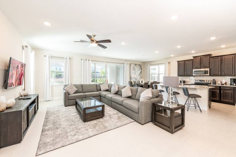 Elegant Home near Disney with Private Pool, Foosball Table, Themed Rooms and Waterpark & Resort Access at Encore Resorts Reunion - 365SF — photo 4