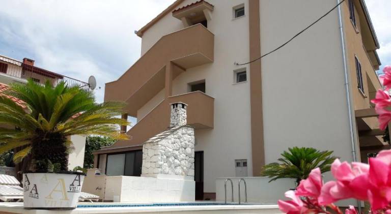 Apartments Villa A - Heating Pool — photo 5