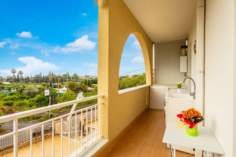 Pleasant apartment with fast internet | Garden view | Beach nearby | Perfect for remote work | Pets allowed in Messina