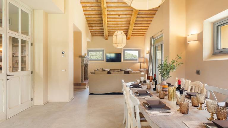 Villa with barbeque, private pool & yard | Garden view — photo 5